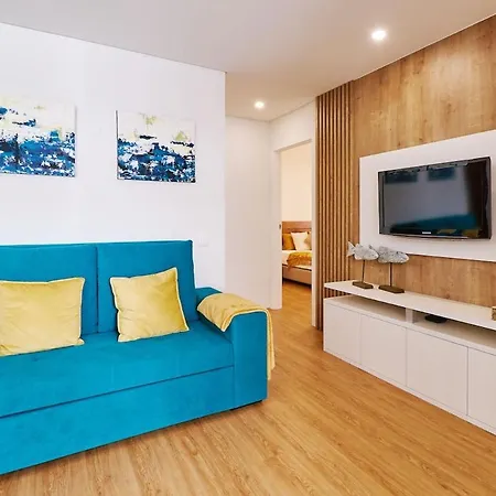 Apartmán Ricardo-200m Zum